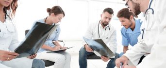 Etre Praticien Attaché Associé (PAA)